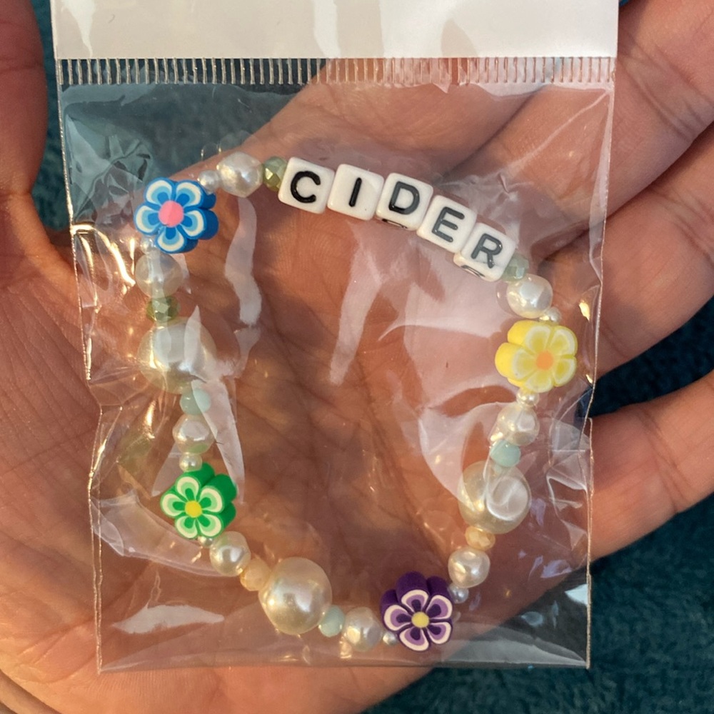 Cider floral friendship bracelet NWOT